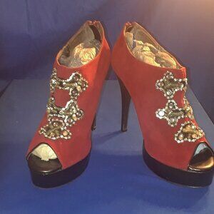 STILETTO PLATFORM HEEL